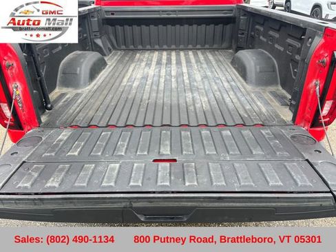 Used 2023 GMC Sierra 2500 SLT w/ SLT Preferred Package AWD/4WD image 25