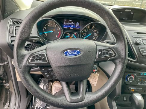 Used 2017 Ford Escape SE AWD/4WD image 15