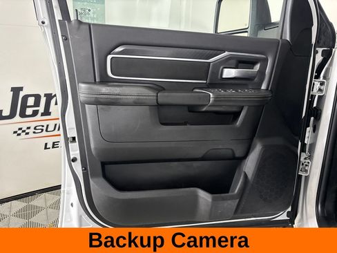 Used 2025 RAM 2500 Big Horn AWD/4WD image 10