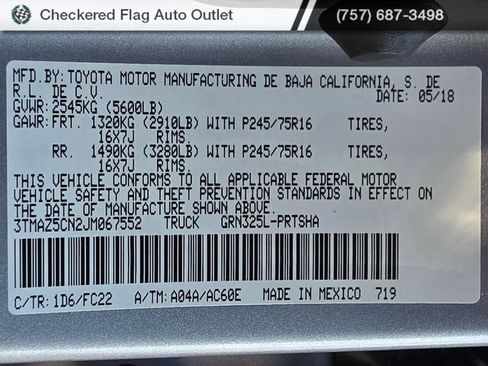 Used 2018 Toyota Tacoma SR5 RWD image 29