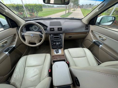 Used 2011 Volvo XC90 3.2 FWD image 9