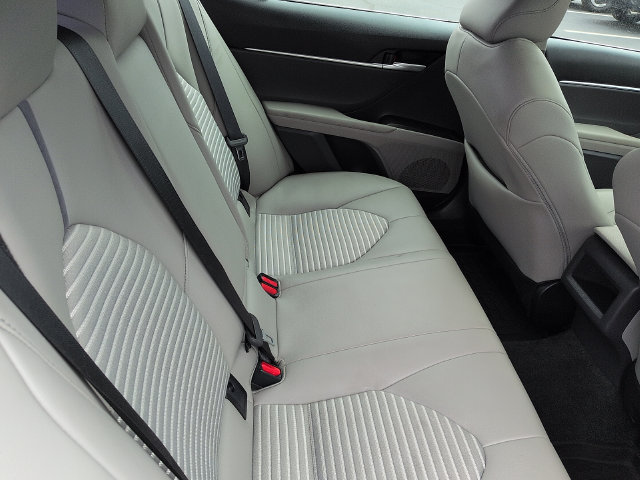 Used 2024 Toyota Camry SE w/ Convenience Package FWD image 11