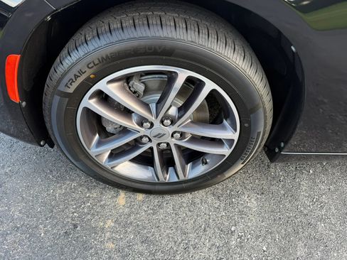 Used 2019 Dodge Charger SXT AWD/4WD image 41