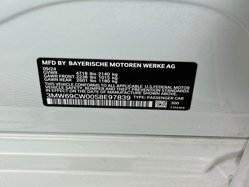Used 2025 BMW 330i Sedan RWD image 12