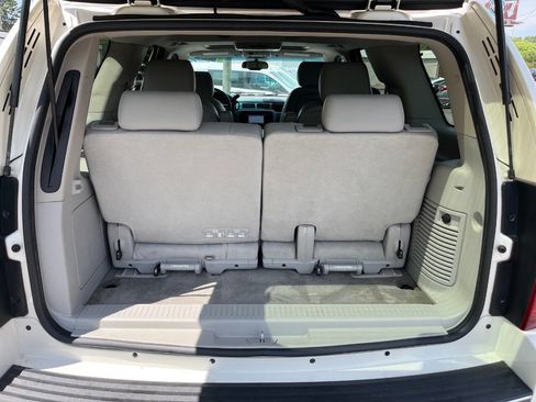 Used 2014 Chevrolet Tahoe LTZ RWD image 13