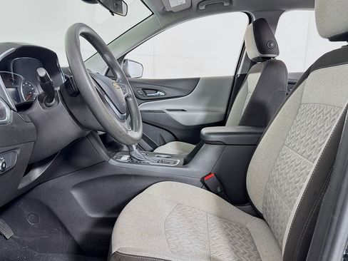 Used 2022 Chevrolet Equinox LT w/ LPO, Floor Liner Package AWD/4WD image 10