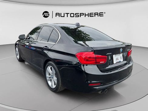 Used 2018 BMW 330i xDrive Sedan w/ Convenience Package AWD/4WD image 7