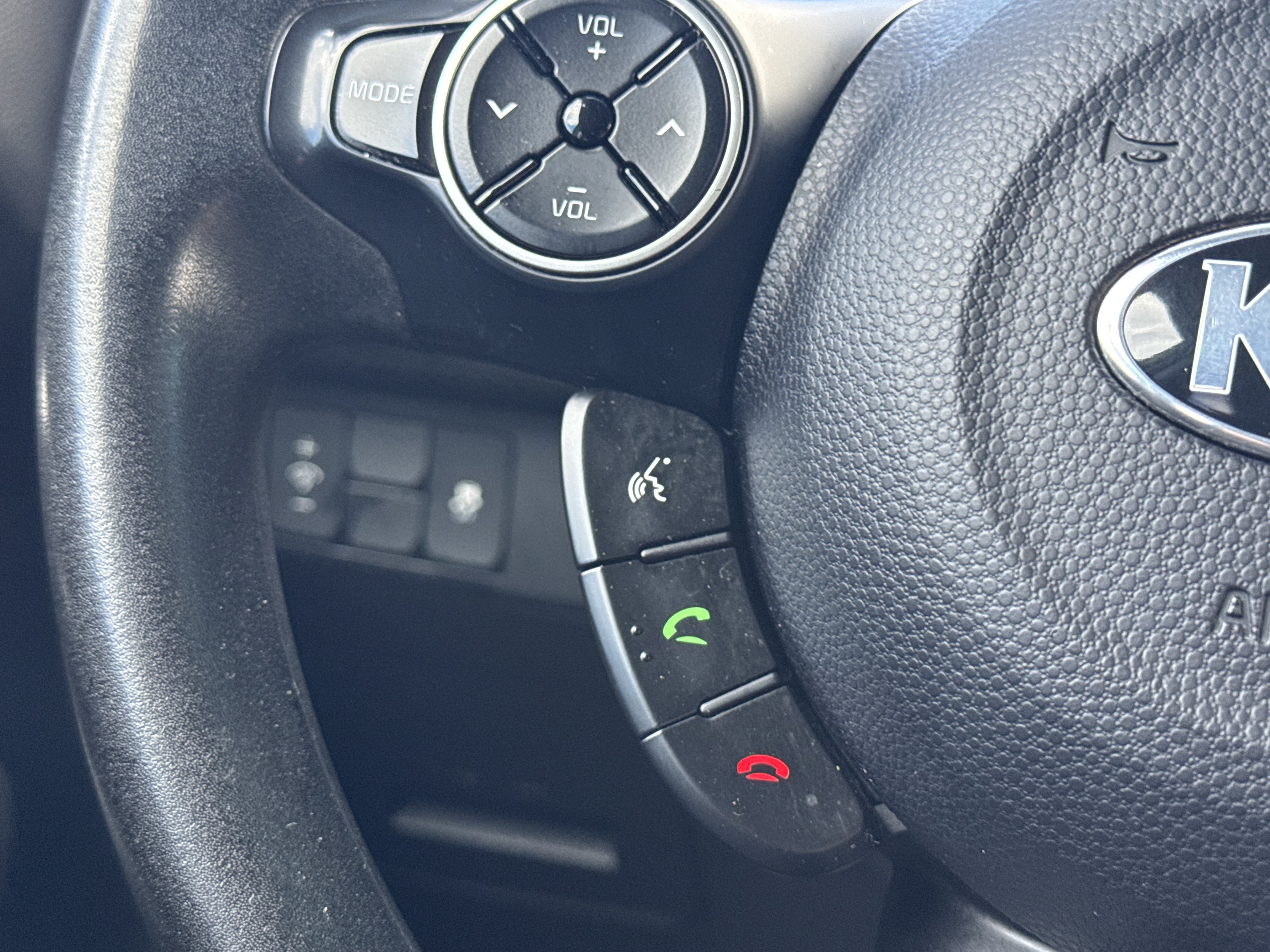 Used 2016 Kia Soul + FWD image 5