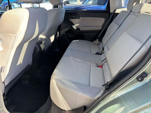 Used 2014 Subaru Forester 2.5i Premium image 6