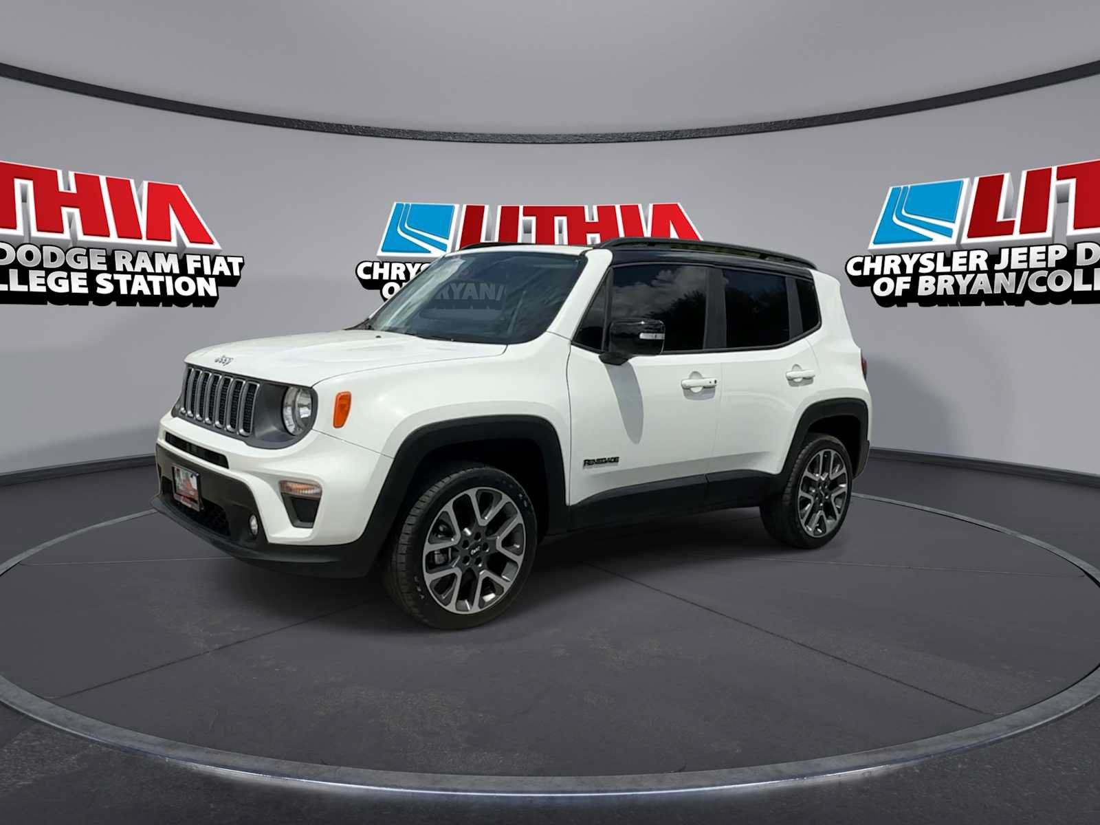 Used 2022 Jeep Renegade Limited w/ Sun, Sound & Wheels Group AWD/4WD image 4