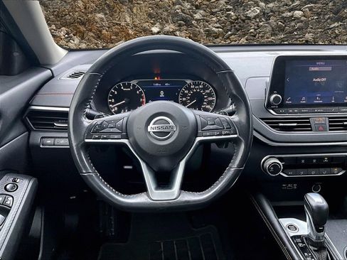 Used 2022 Nissan Altima 2.5 SR image 5