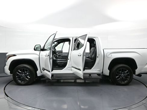 New 2024 Toyota Tundra Platinum image 43