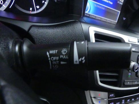 Used 2014 Honda Accord LX image 14