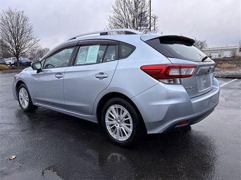 Used 2018 Subaru Impreza 2.0i Premium image 8
