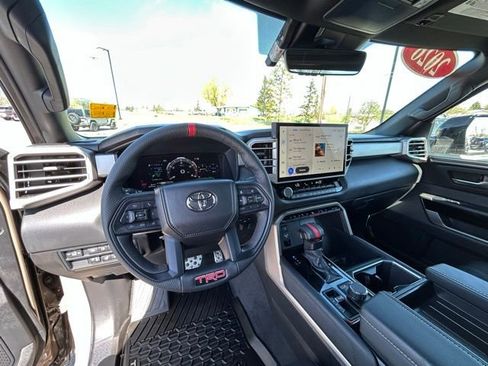Used 2026 Toyota Tundra Limited AWD/4WD image 25
