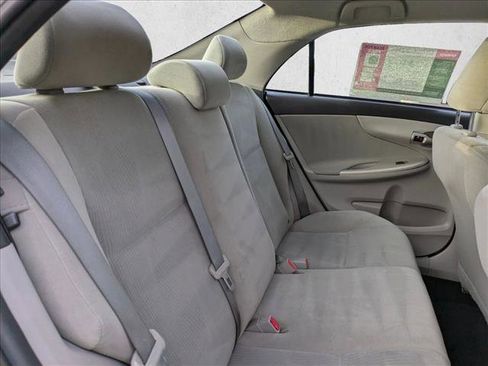 Used 2013 Toyota Corolla LE image 18