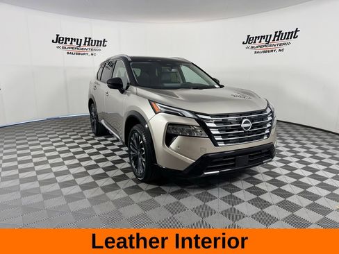 Used 2025 Nissan Rogue Platinum AWD/4WD image 5