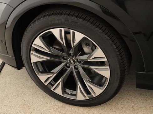 New 2026 Audi Q8 Premium Plus image 30