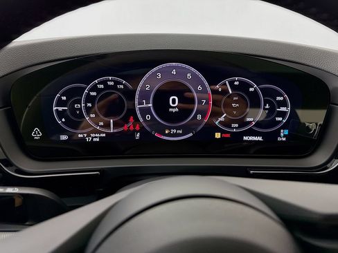 New 2026 Porsche Cayenne Coupe AWD/4WD image 16