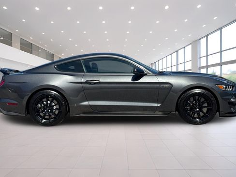 Used 2020 Ford Mustang Shelby GT350 w/ Technology Package RWD image 3