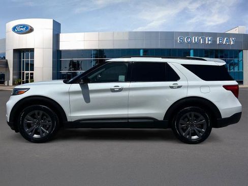 Certified 2023 Ford Explorer XLT w/ Equipment Group 202A RWD image 2