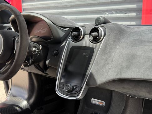 Used 2019 McLaren 600LT RWD image 34