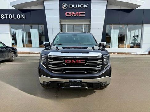 Used 2023 GMC Sierra 1500 SLT image 4