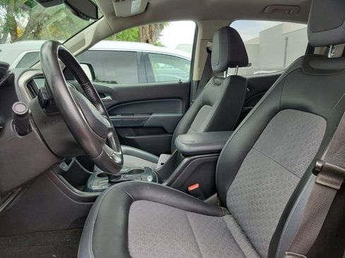 Used 2017 Chevrolet Colorado Z71 image 11