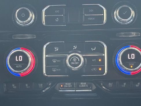 Used 2021 GMC Yukon Denali RWD image 5