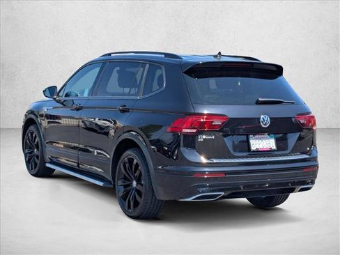 Used 2020 Volkswagen Tiguan SE R-Line FWD image 8