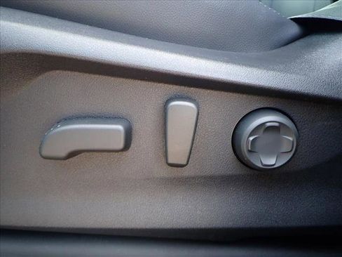 New 2025 Subaru Ascent Limited image 14