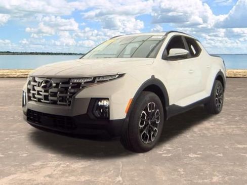 Used 2023 Hyundai Santa Cruz SEL Premium AWD/4WD image 2