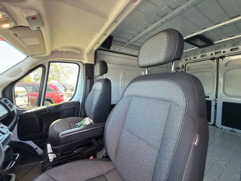 New 2026 RAM ProMaster 1500 w/ Convenience Group FWD image 9