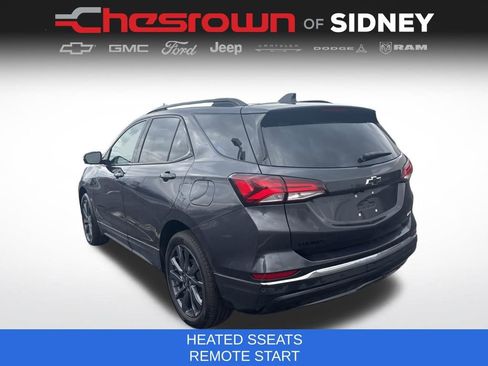 Used 2023 Chevrolet Equinox RS image 3