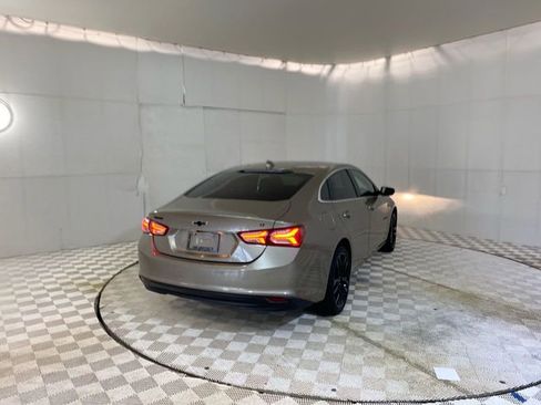 Used 2022 Chevrolet Malibu LT w/ Sport Edition FWD image 17