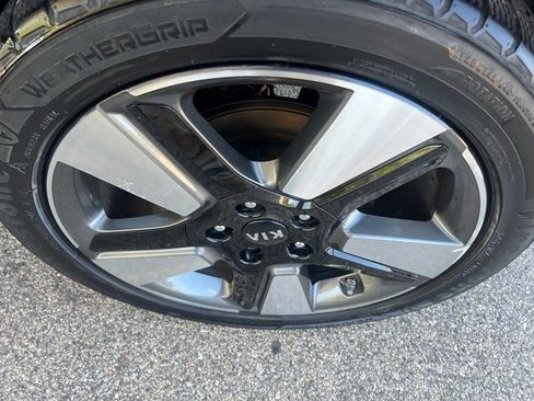 Used 2020 Kia Soul EX FWD image 42
