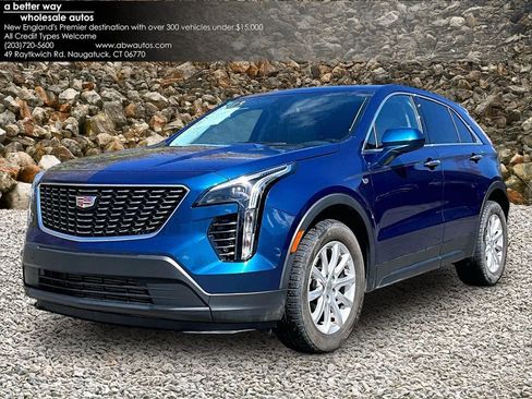 Used 2019 Cadillac XT4 Luxury w/ Trailering Package AWD/4WD image 1