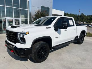 Used 2025 Chevrolet Silverado 3500 LT w/ Trail Boss Package AWD/4WD video 1