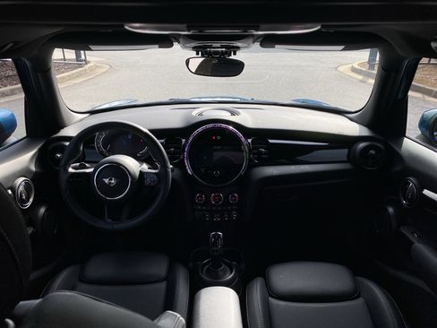 Used 2022 MINI Cooper S image 18
