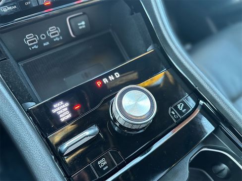 Used 2021 Jeep Grand Cherokee L Overland w/ Advanced Protech Group III image 22