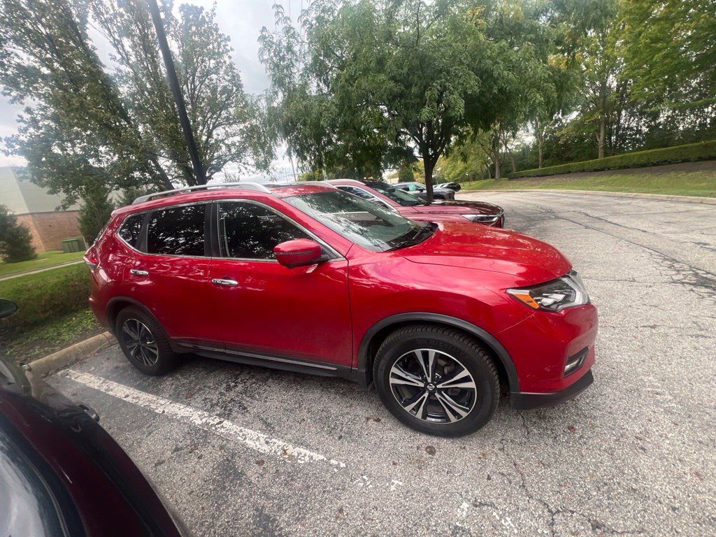 Used 2017 Nissan Rogue SL w/ SL Premium Package FWD image 8