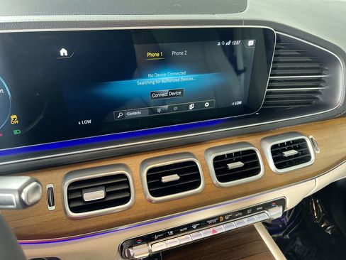 Used 2022 Mercedes-Benz GLS 450 4MATIC image 25