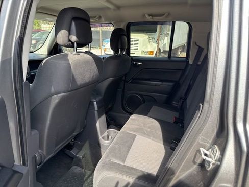 Used 2012 Jeep Patriot Latitude image 29