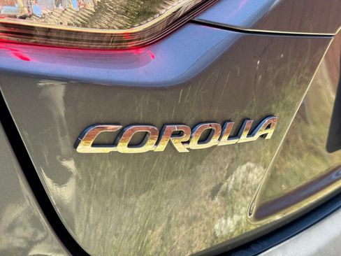 Used 2024 Toyota Corolla LE FWD image 6