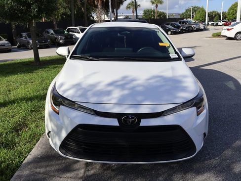 Certified 2024 Toyota Corolla LE image 5