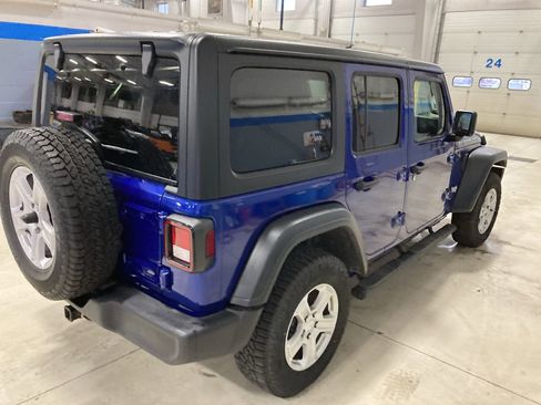 Used 2019 Jeep Wrangler Unlimited Sport S image 7