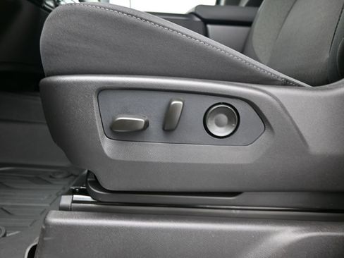 New 2026 GMC Sierra 3500 SLE w/ SLE Value Package image 13