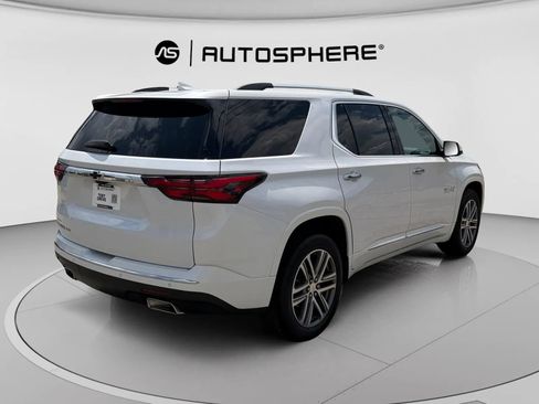 Used 2023 Chevrolet Traverse High Country AWD/4WD image 10