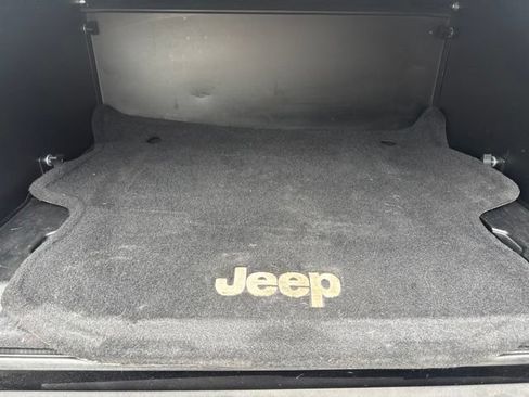 Used 2012 Jeep Wrangler Unlimited Sport AWD/4WD image 10
