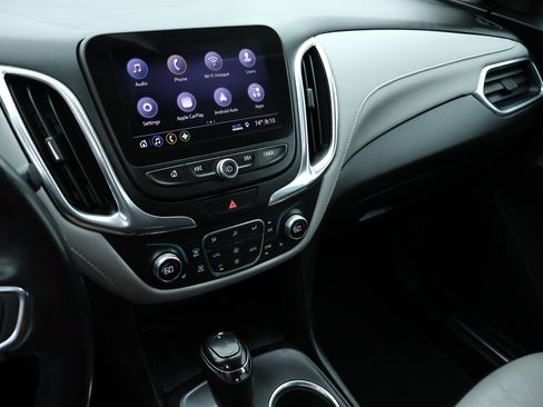 Used 2019 Chevrolet Equinox Premier FWD image 17